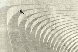 Hiromu Kira. The Thinker 1930. Teatro de lo sublime